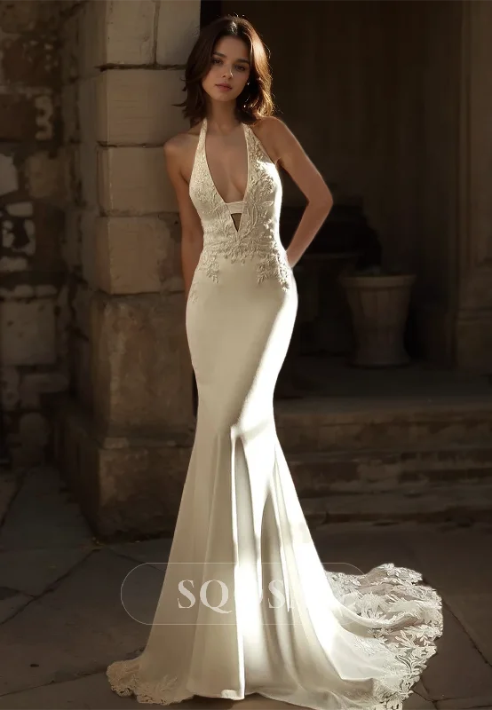 Halter Deep V-Neck Sleeveless Off-Shoulder Beaded Applique Cutout Lace Train Mermaid Wedding Dress