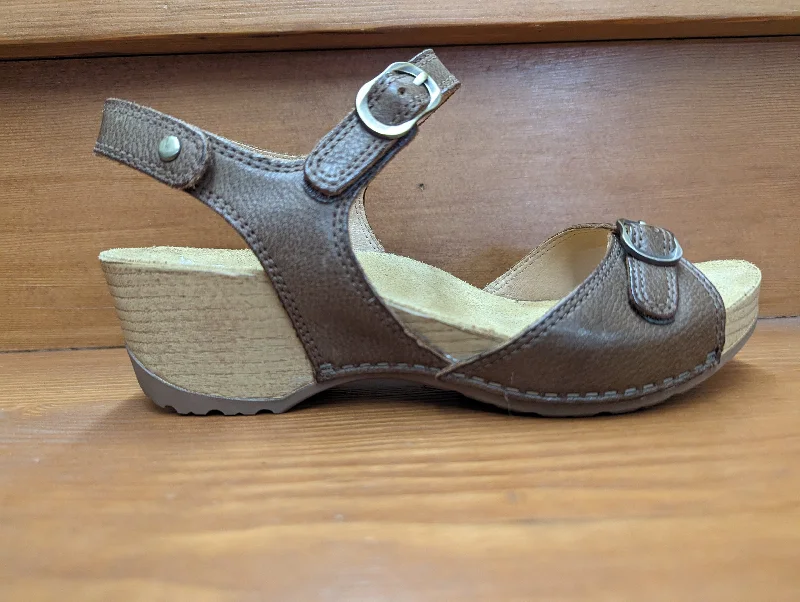 Dansko Tricia Brown