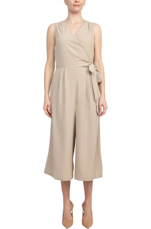 Emma & Michele V-Neck Sleeveless Tie Side Solid Pockets Crepe Jumpsuit