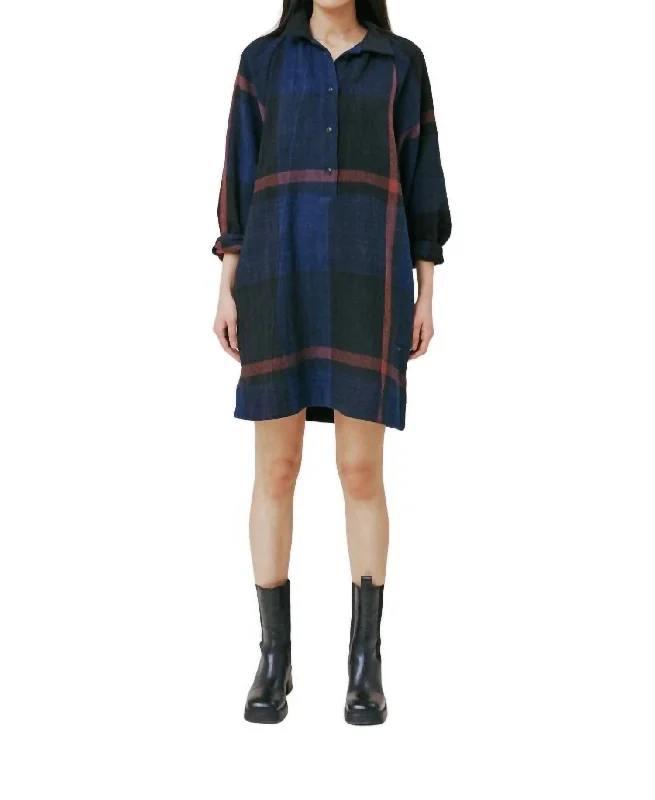 Hilma Shirt Dress In Navy Cotton Plaid